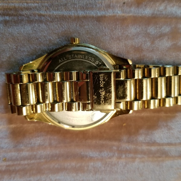 Michael Kors Watch - Picture 2 of 2